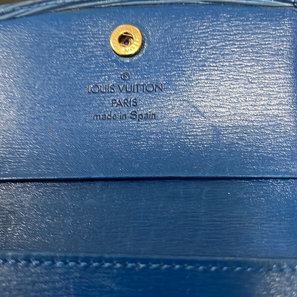 Authentic LV 12 slot card holder - Picture 2 of 7